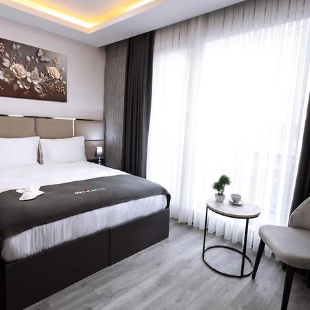 Meyzi Hotel Истанбул Екстериор снимка