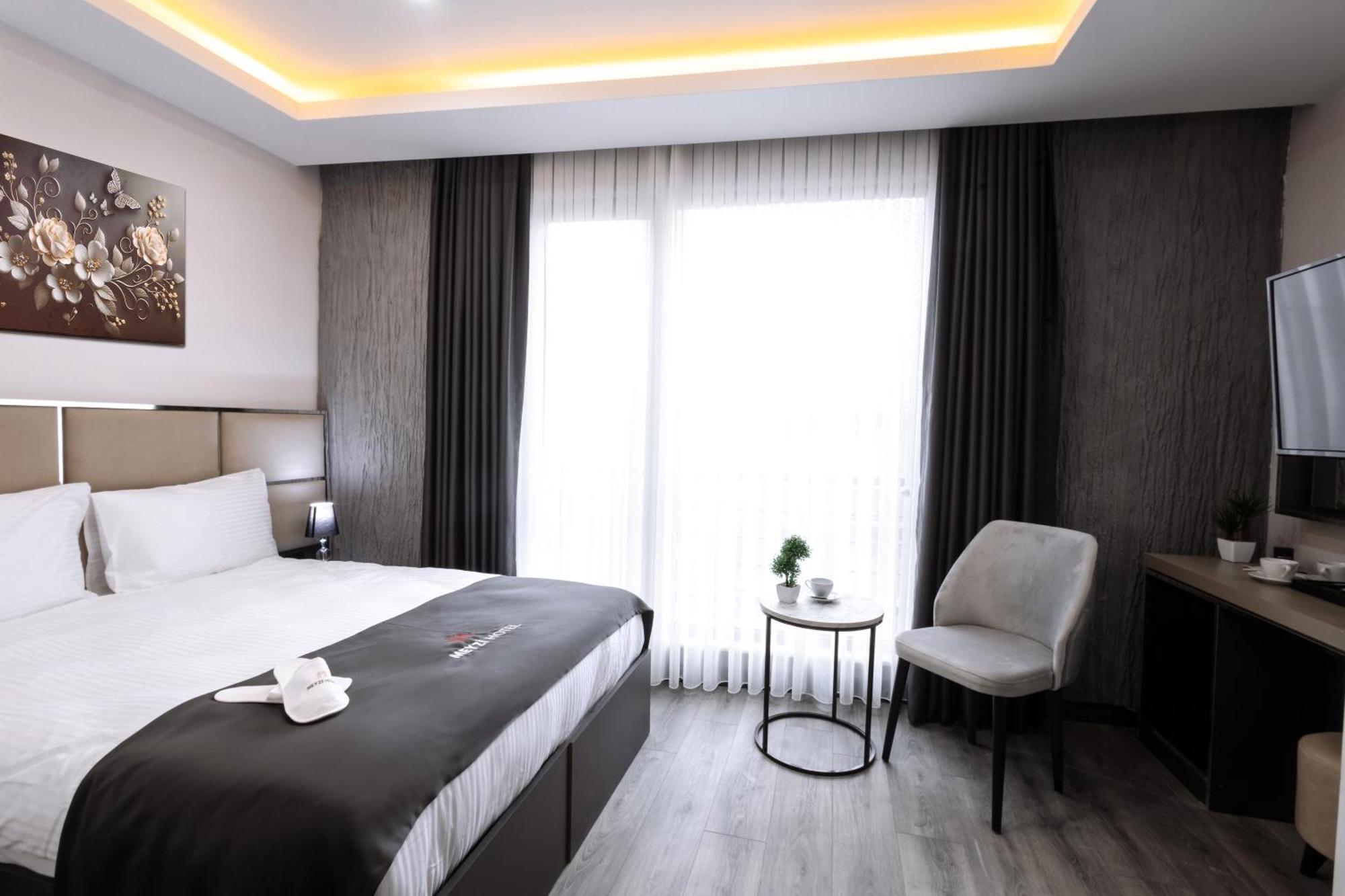 Meyzi Hotel Истанбул Екстериор снимка