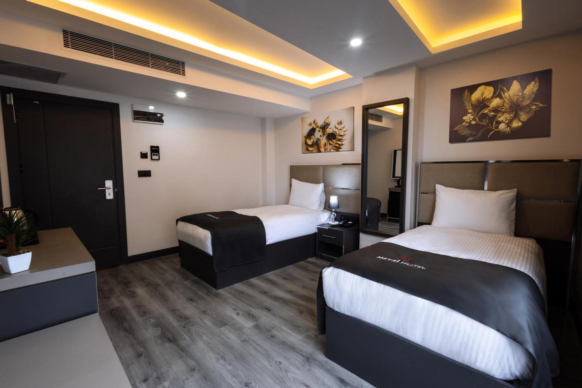 Meyzi Hotel Истанбул Екстериор снимка
