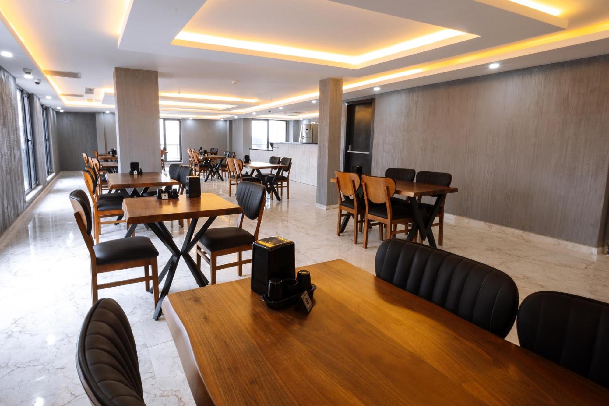 Meyzi Hotel Истанбул Екстериор снимка