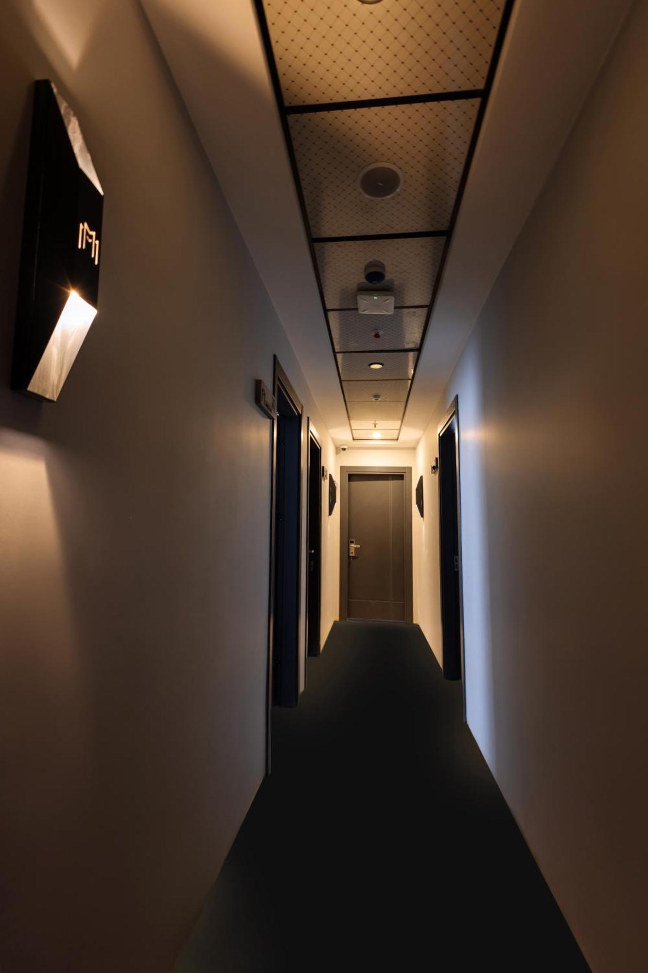 Meyzi Hotel Истанбул Екстериор снимка
