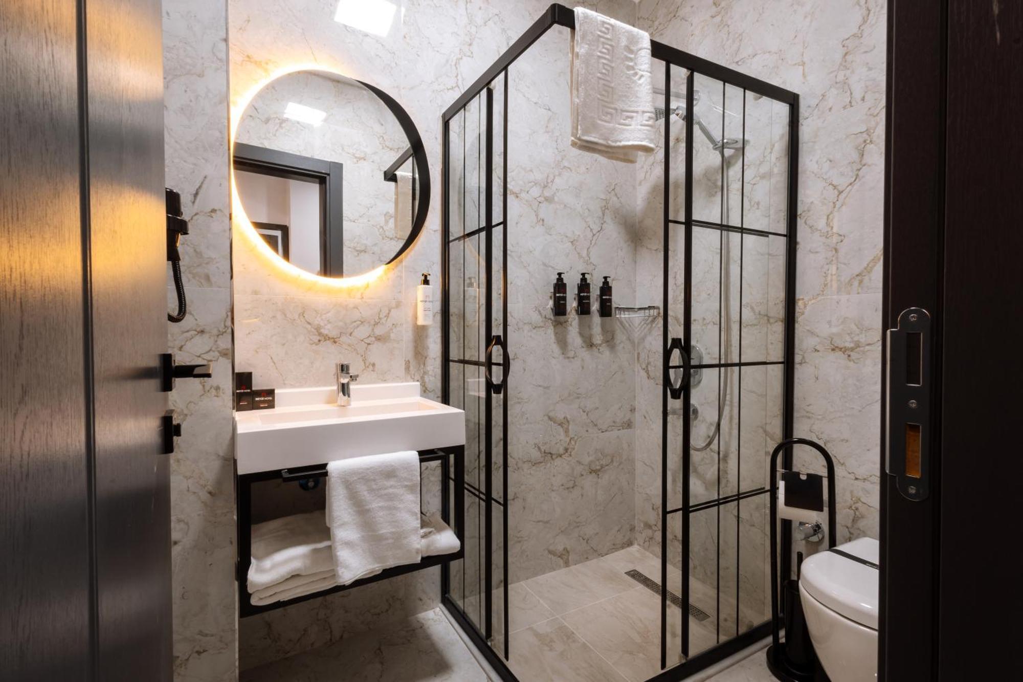Meyzi Hotel Истанбул Екстериор снимка