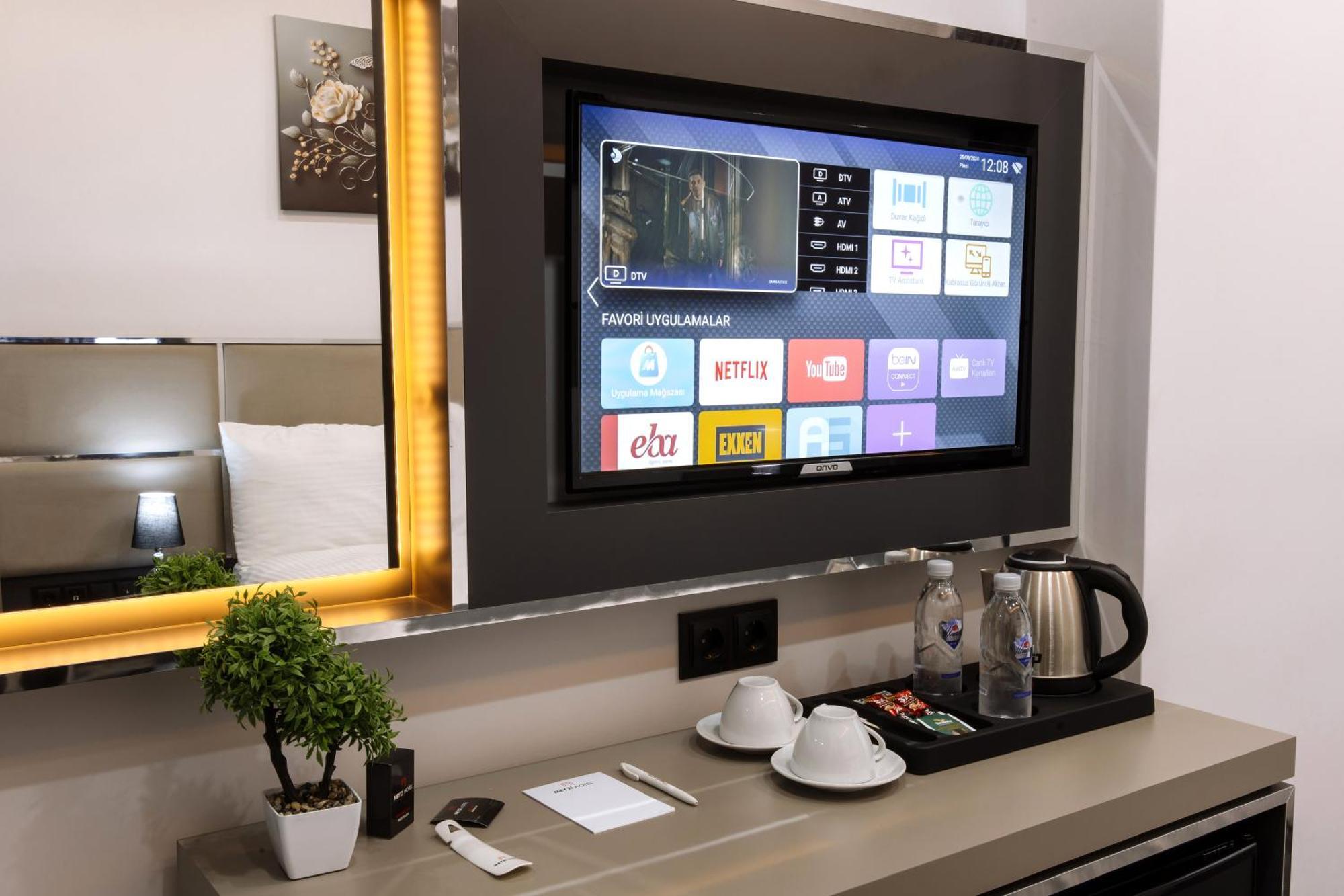Meyzi Hotel Истанбул Екстериор снимка