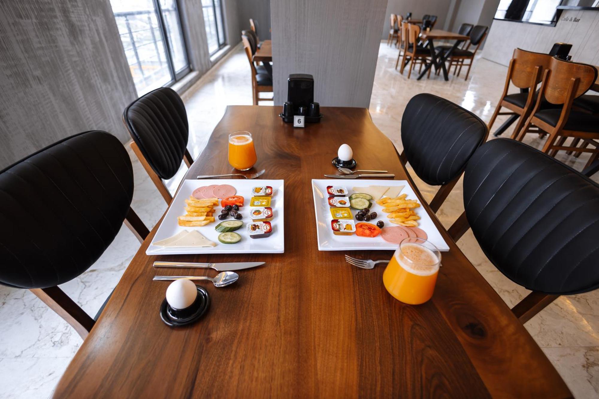 Meyzi Hotel Истанбул Екстериор снимка